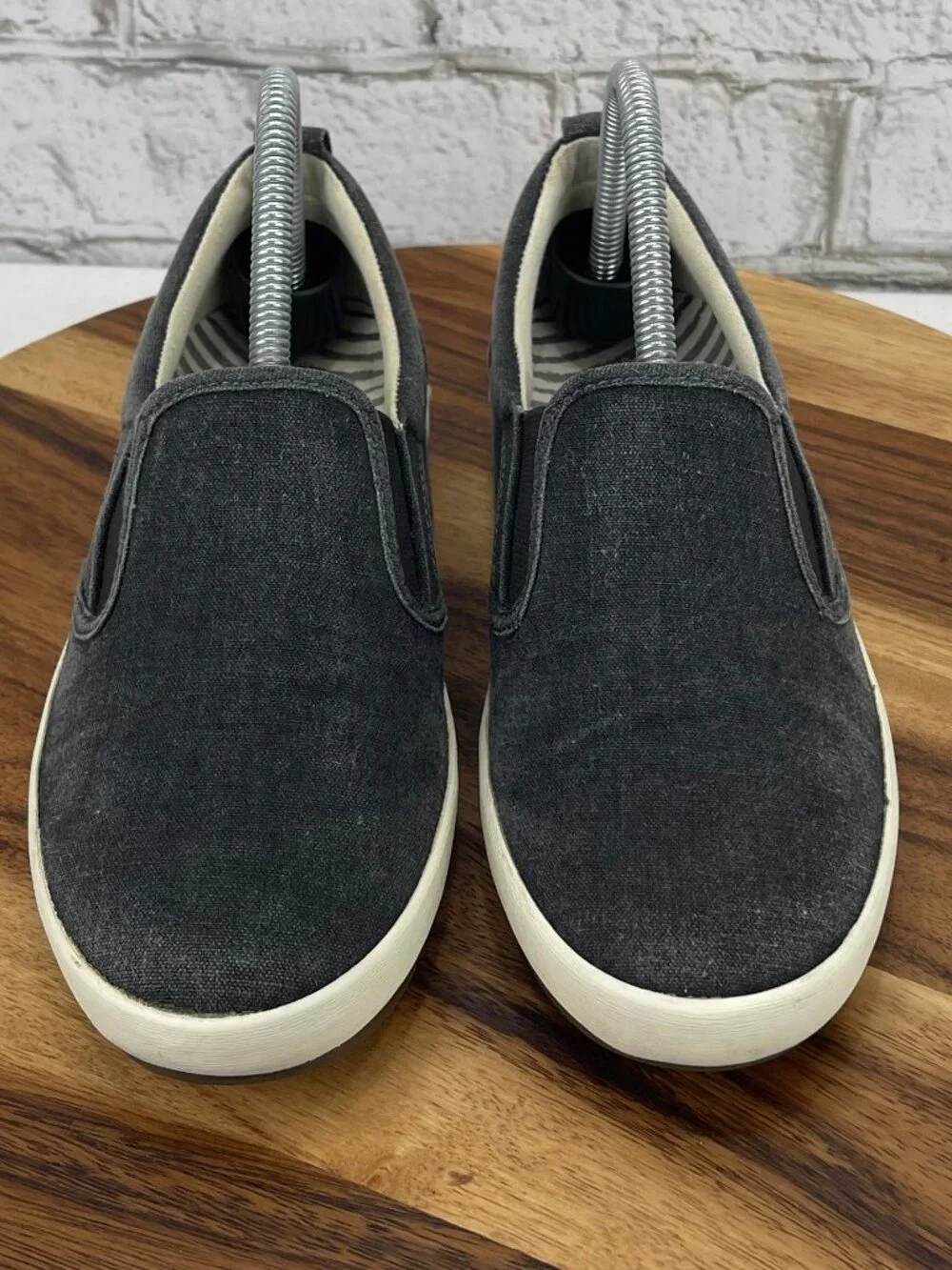 Taos Dandy Womens 8.5 Charcoal Gray Washed Canvas Slip On Comfort Shoes DND13455